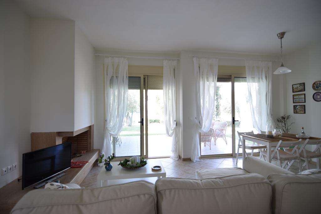 Villa Anemi Nea Skioni Bagian luar foto