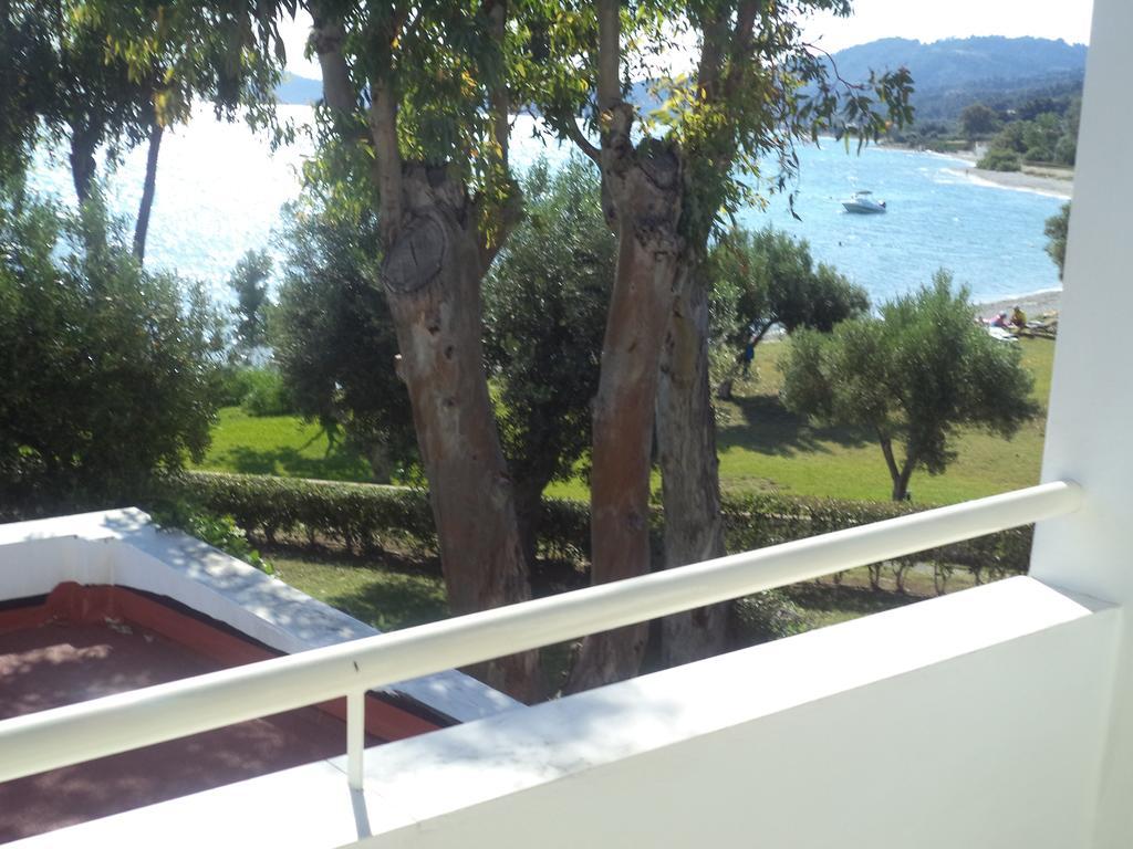 Villa Anemi Nea Skioni Bagian luar foto